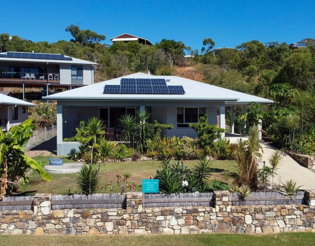 Beautiful coastal property managed by your Hideaway Bay host.