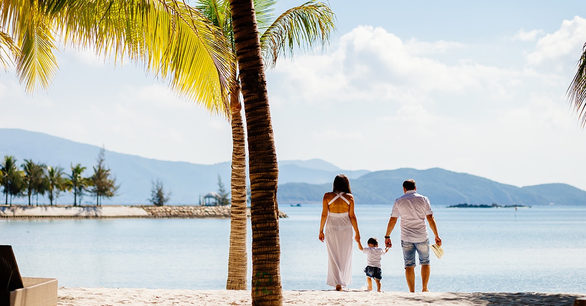 Scenic view of the coastline and sailing boats at Airlie Beach Queensland.